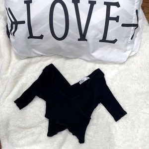 Used a few times, Hollister size XS.